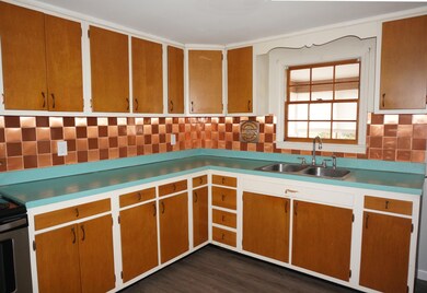 Kitchen 6
