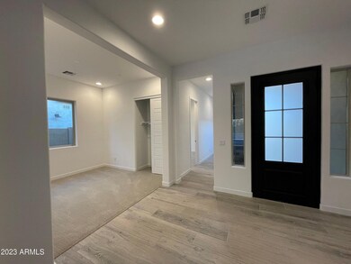 den plus 4 bedrooms