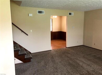 Entrance to kitchen from living room