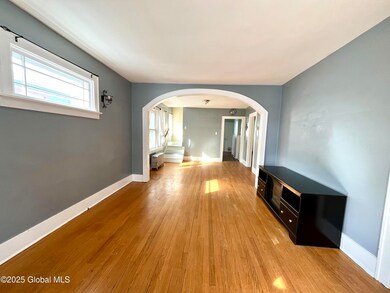 119 N Toll St, Schenectady, NY 12302 - photo 6