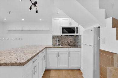 1350 Pennsylvania Ave unit 207, Miami Beach, FL 33139 - photo 5