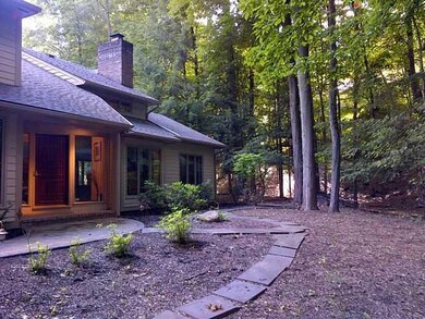 Exterior Front GREET YOUR GUESTS AT THIS ELEGANT E