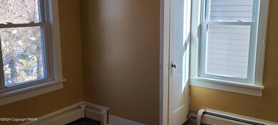 618 King St, Stroudsburg, PA 18360 - photo 7