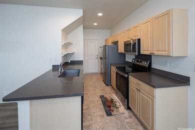 91-1001 Keaunui Dr unit 413, Ewa Beach, HI 96706 - photo 5