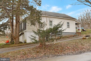 109 Herman Lewis Ln, Winchester, VA 22603 - photo 2