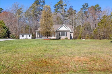 2228 Foxfire Ln, Burlington, NC 27217 - photo 2