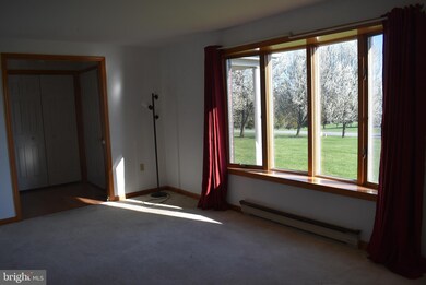 1085 Marthas Ct W, Knoxville, MD 21758 - photo 7