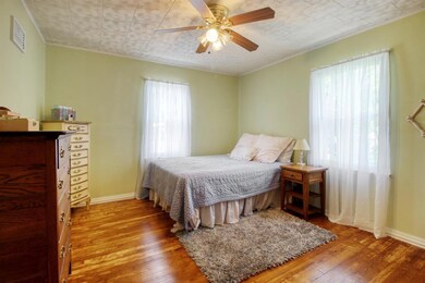 131 N Wright St, Griffith, IN 46319 - photo 7