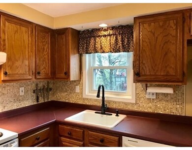 29 Taylor St, Haverhill, MA 01832 - photo 7