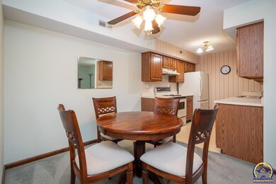 5603 SW Foxcroft Cir S unit 104, Topeka, KS 66614 - photo 7