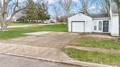 106 Grosbeck St, Vandalia, OH 45377 - photo 5