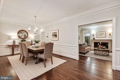 9453 Turnberry Dr, Potomac, MD 20854 - photo 5