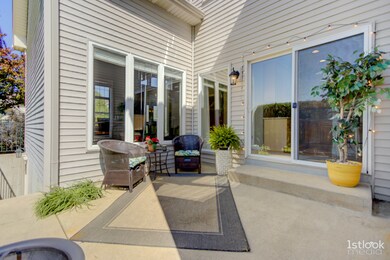 119 Windstone Dr, North Aurora, IL 60542 - photo 5