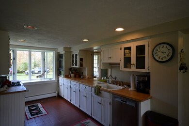 1147 Stage Rd, South Pomfret, VT 05067 - photo 7