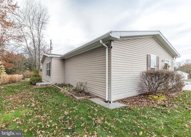 76 Waterford Ln unit T 76, Sellersville, PA 18960 - photo 4