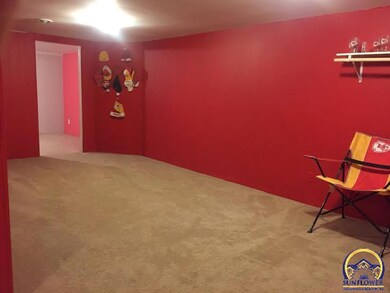 1124 SW Jane Ave, Topeka, KS 66604 - photo 7