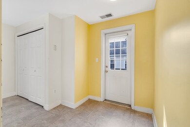 105 A&B Belknap St, Concord, MA 01742 - photo 5