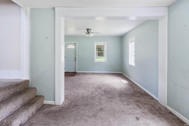 258 S Hendricks St, Andrews, IN 46702 - photo 7