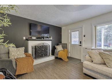 2221 SE 185th Ave, Portland, OR 97233 - photo 4