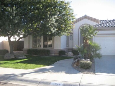 FRONT OF HOUSE 3