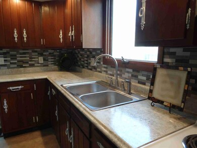 684 Ferry St, Wabash, IN 46992 - photo 2