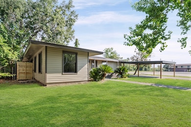 6527 Beekman Rd, Houston, TX 77021 - photo 3