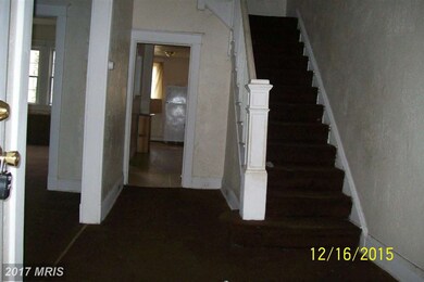 618 N Augusta Ave, Baltimore, MD 21229 - photo 2