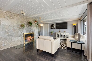 1023 Daley St, Edmonds, WA 98020 - photo 7