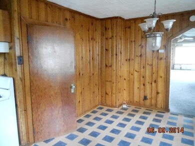 2400 S Mulberry St, Muncie, IN 47302 - photo 3