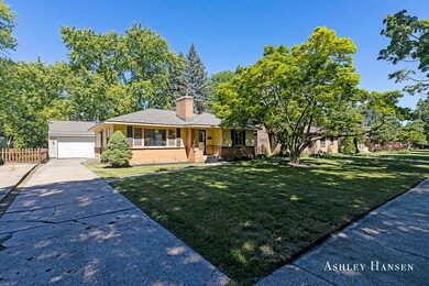 1419 Carlton Ave NE, Grand Rapids, MI 49505 - photo 2