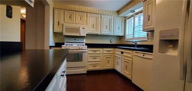 second view kitchen