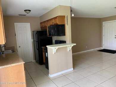 Kitchen 1JPG