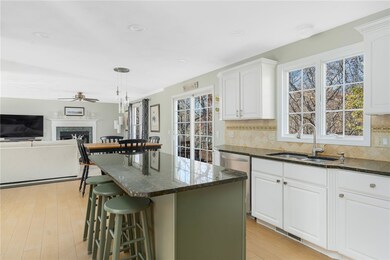 1 Lisa Marie Cir, Warwick, RI 02886 - photo 6