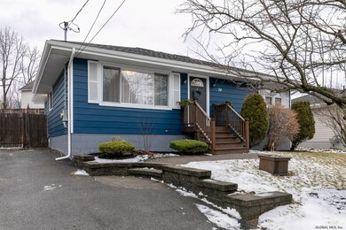 34 Acorn Ave, Rensselaer, NY 12144 - photo 2