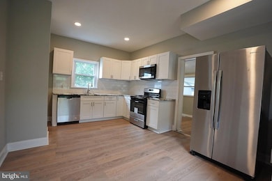 409 N 7th St, Millville, NJ 08332 - photo 6