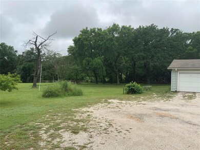 134 San Chez Dr, Gainesville, TX 76240 - photo 5