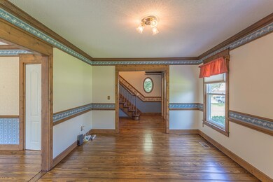 317 Mockingbird Lane-32