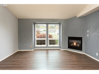 1205 S 13th St, Cottage Grove, OR 97424 - photo 5