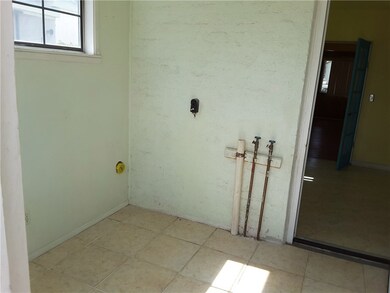 3806 Frankfort Ave, El Paso, TX 79930 - photo 7