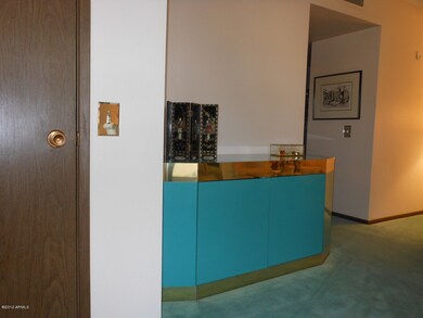 Lovely livingroom entry