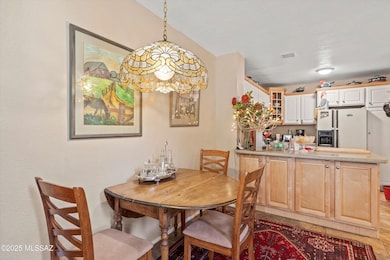 06-Dining Area