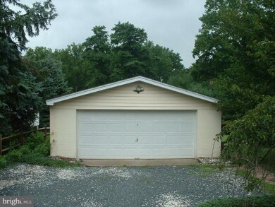 4910 Silver Spring Rd, Perry Hall, MD 21128 - photo 4