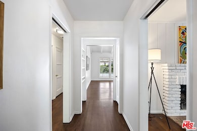 15519 Huston St, Encino, CA 91436 - photo 4