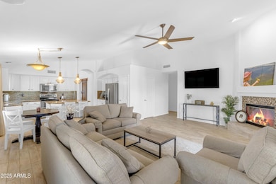 4301 E Abraham Ln