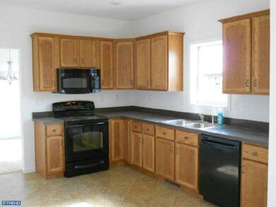 442 Ridge Ave, Spring City, PA 19475 - photo 5