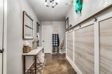 209 S Sendero Dr, Decatur, TX 76234 - photo 5