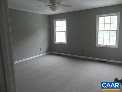 1388 5th St unit C, Waynesboro, VA 22980 - photo 5