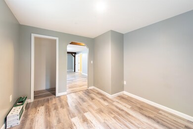 54 Hayden Rd, Pelham, NH 03076 - photo 2