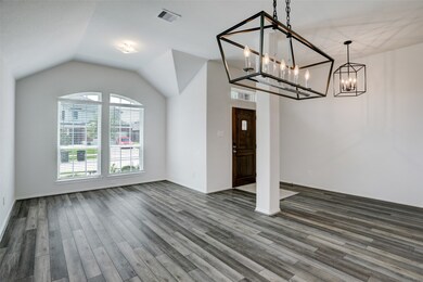 5186 Dry Hollow Dr, Alvin, TX 77511 - photo 2