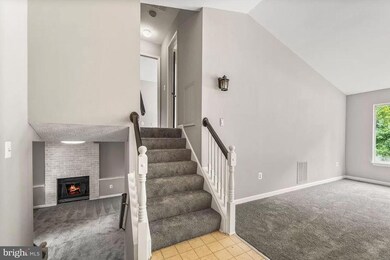 17405 Blossom View Dr, Olney, MD 20832 - photo 3